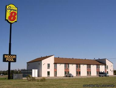 Super 8 By Wyndham Marshall Exteriör bild
